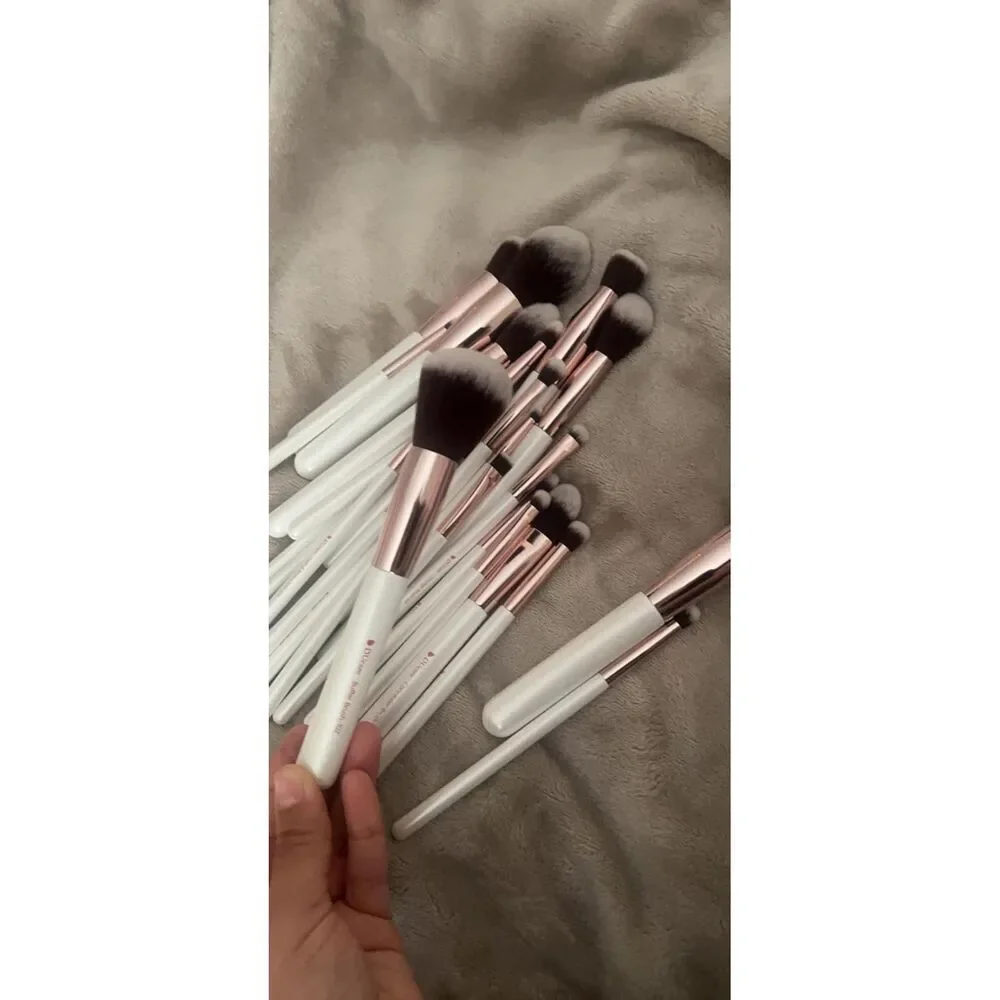 DUcare 27Pieces White Professional Premium Synthetic Makeup Brushes Set